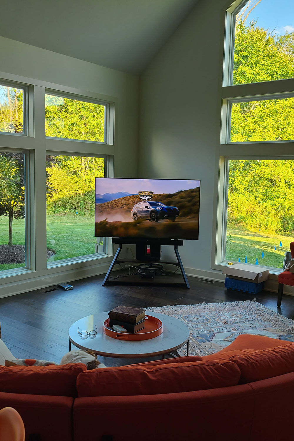 Eiffel tragbarer Outdoor-TV-Ständer FITUEYES